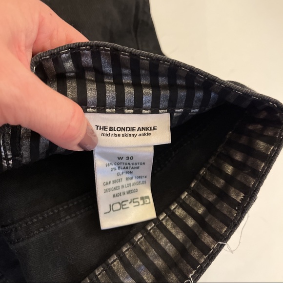 Joe’s Jeans Caprice The Blondie Ankle in Faded Black - Picture 4 of 6